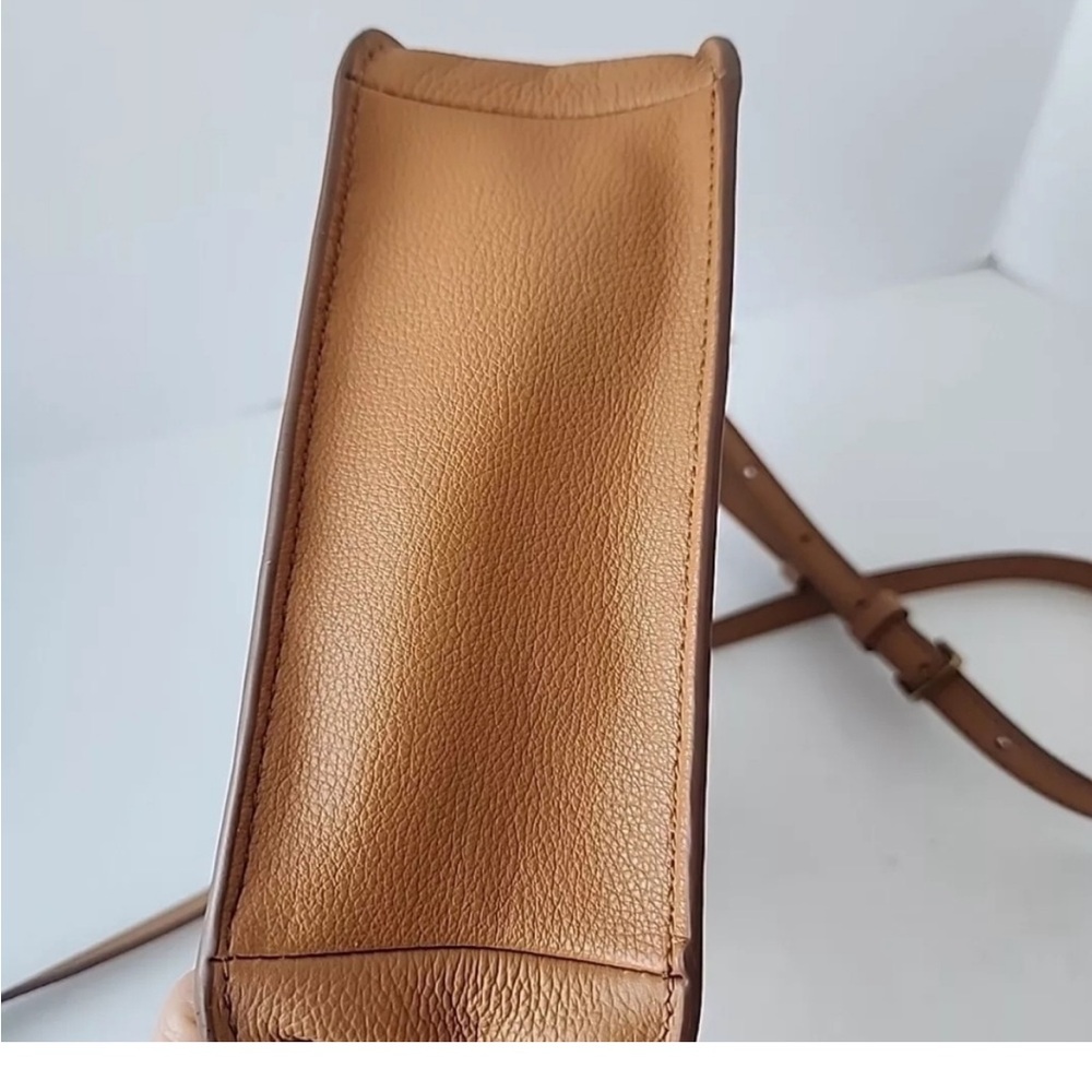 Fossil Ainsley Small Flap Crossbody - Picture 6 of 6